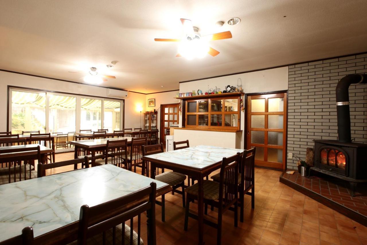 Resort Inn Sakanoshita Fujikawaguchiko Ngoại thất bức ảnh
